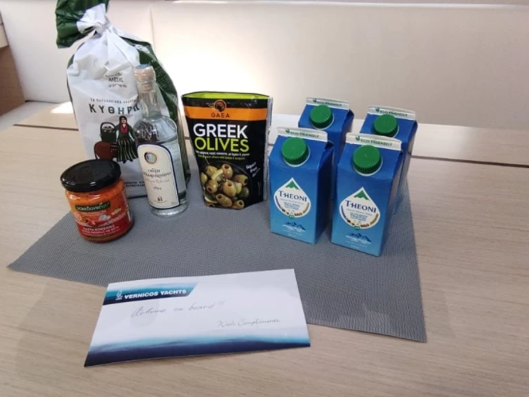 Wynajem łodzi Bénéteau Oceanis 40.1 w Lavrio na SamBoat 