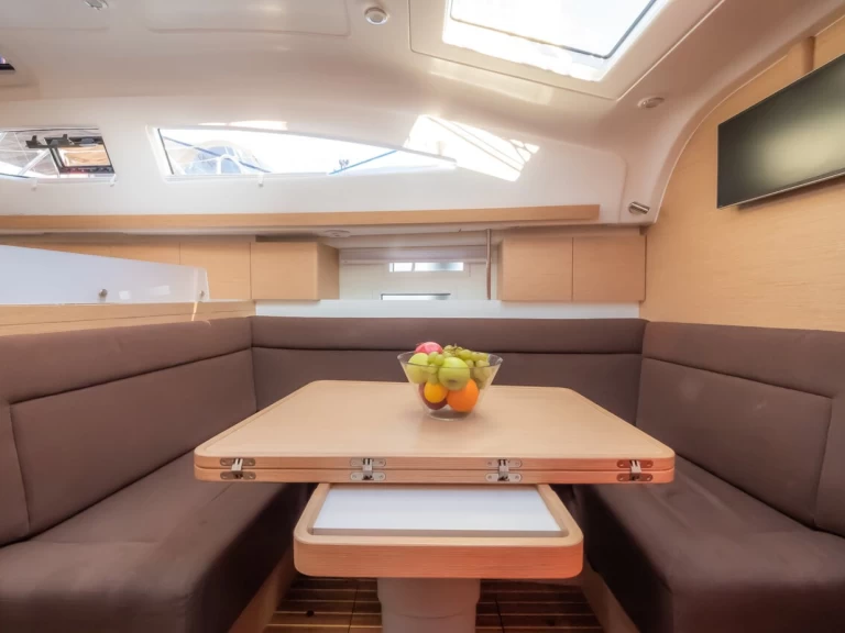 Wynajem Żaglowiec w Biograd na Moru - Elan Impression 40