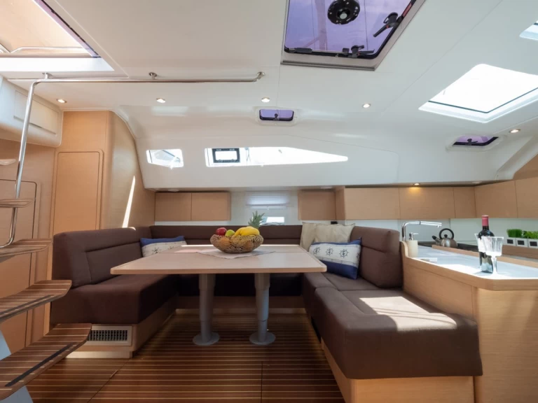 Wynajmij Elan Impression 50 w Biograd na Moru