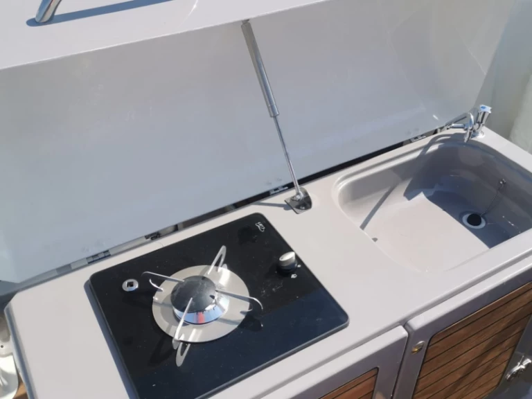 Wynajem łodzi Atlantic 730 Sun Cruiser w Opatija na SamBoat 