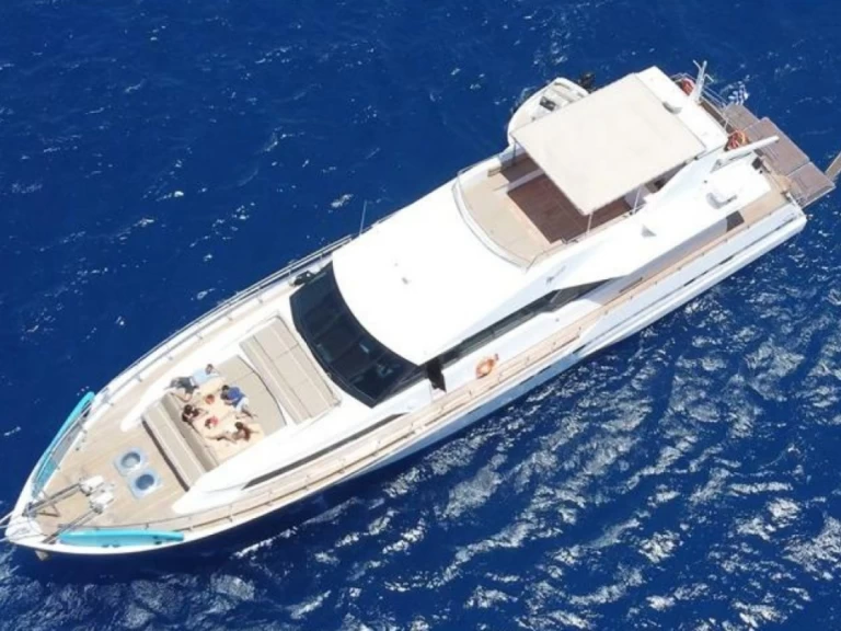 Wynajem łodzi Tecnomarine Tecnomarine 92 w Ornós na SamBoat 