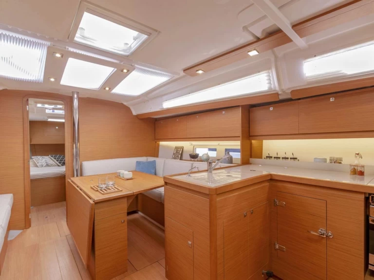 Wynajmij Żaglowiec z lub bez skippera Dufour w Trogir