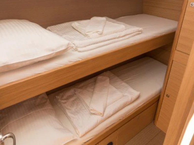 Wynajem Żaglowiec Dufour z patentem 