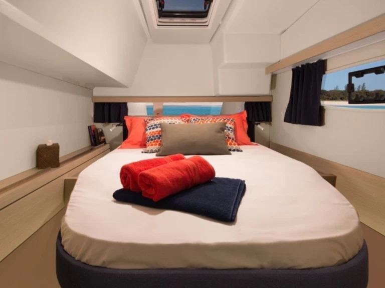 Wynajem łodzi Bas du Fort tanio Lucia 40