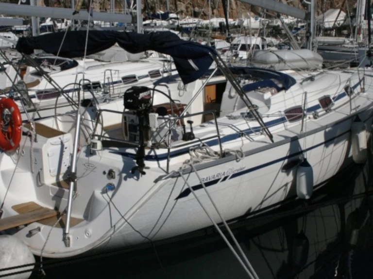 Bavaria Bavaria 42 Cruiser między profesjonalistami a osobami prywatnymi w Trogir