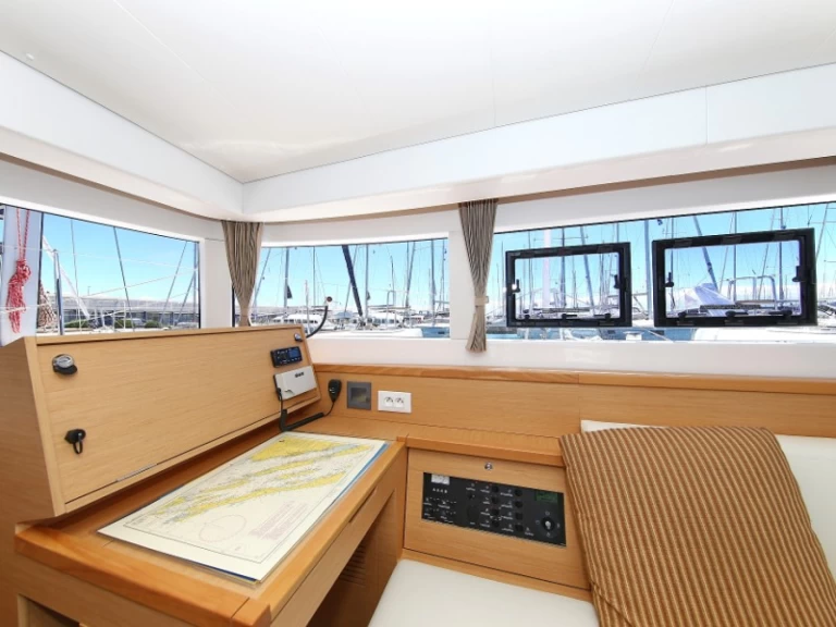 Wynajem łodzi Sukosan tanio Lagoon 39