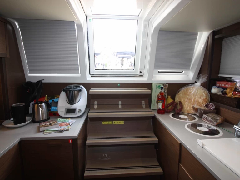 Wynajmij Katamaran z lub bez skippera Lagoon w Antigua Island