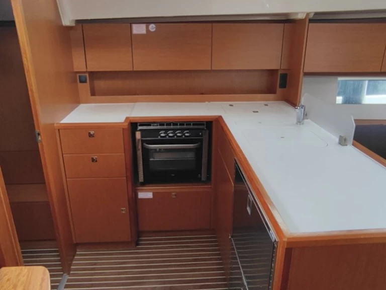 Wynajem Żaglowiec w Alimos - Bavaria Bavaria C45