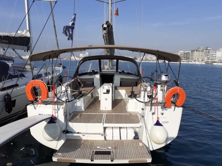 Wynajmij Jeanneau Sun Odyssey 490 w Lefkáda