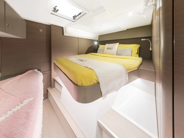 Wynajem Katamaran Bali z patentem 