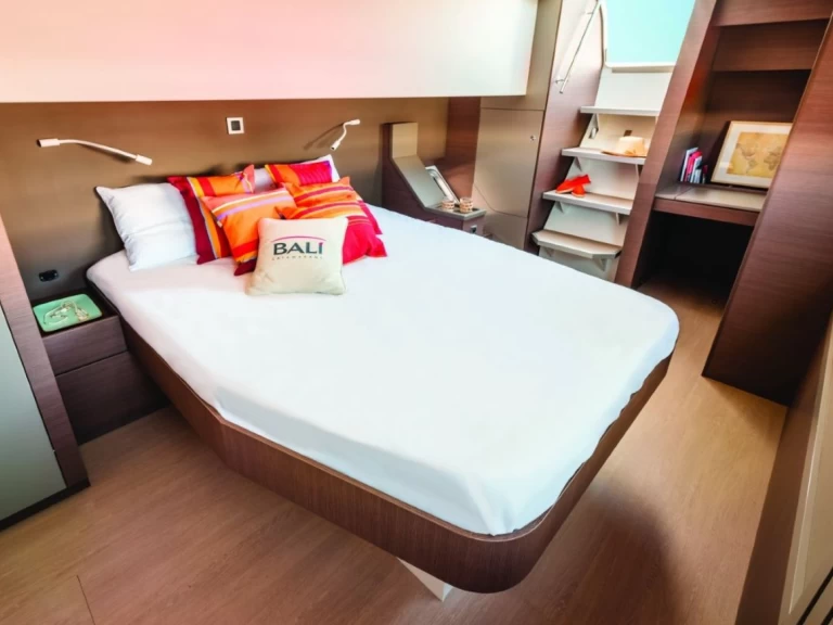 Katamaran do wynajmu w Saint George's w najlepszej cenie