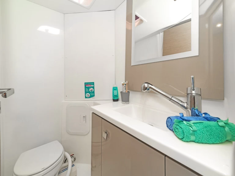 Wynajmij Fountaine Pajot Lucia 40 w Rhodes (City)