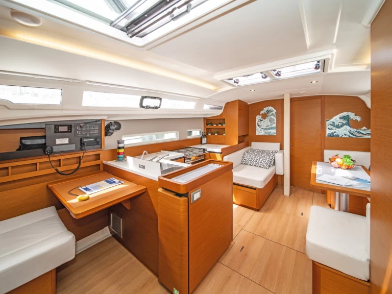 Wynajmij Żaglowiec z lub bez skippera Jeanneau w Kos