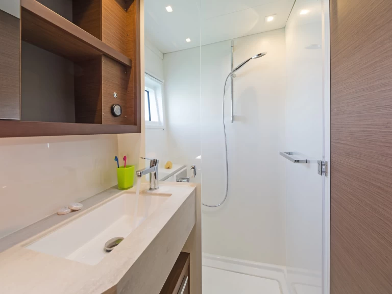 Wynajem Katamaran w Alimos - Lagoon Lagoon 46