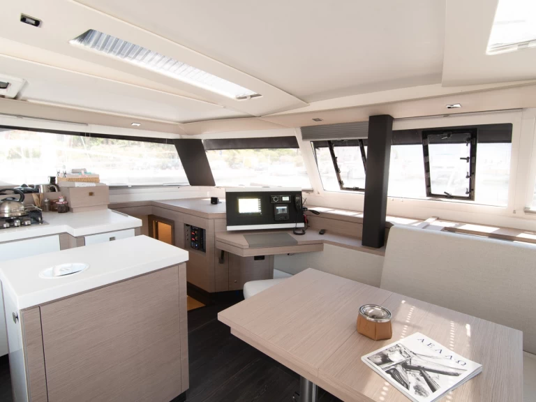 Wynajem w Adámas- Fountaine Pajot Saona 47 na SamBoat