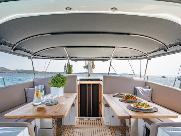 Wynajem w Elliniko- Jeanneau Jeanneau 64 na SamBoat