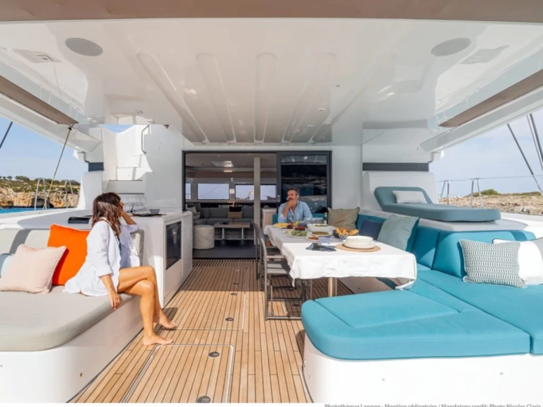 Wynajmij Lagoon Lagoon 55 w Elliniko