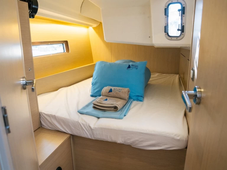 Wynajem łodzi Bénéteau Oceanis 40.1 w Goecek na SamBoat 