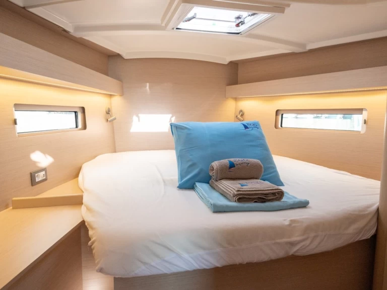 Wynajmij Bénéteau Oceanis 40.1 w Goecek