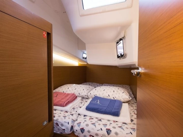 Wynajmij Jeanneau Sun Odyssey 410 w Fethiye