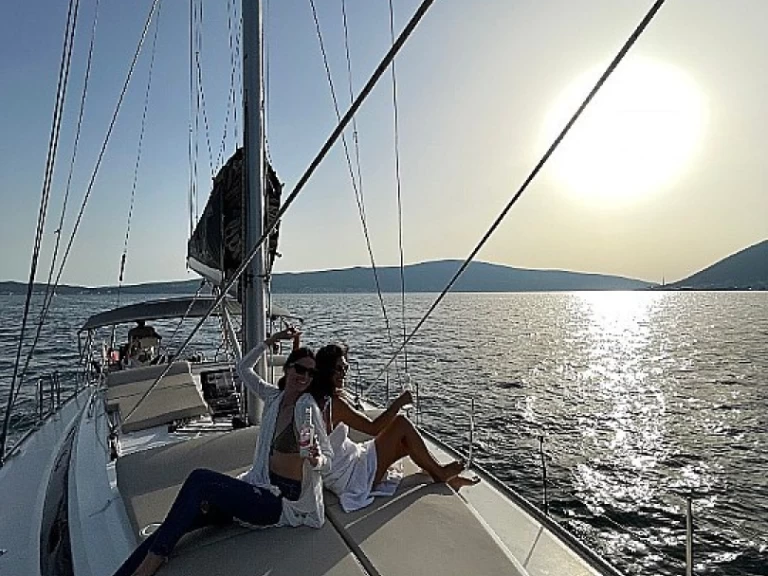 Wynajmij Bavaria Cruiser 46 w Kotor