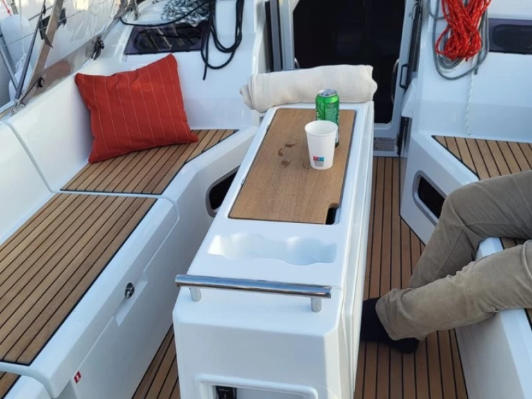 Wynajem w Šimuni- Bénéteau Oceanis 34.1 na SamBoat