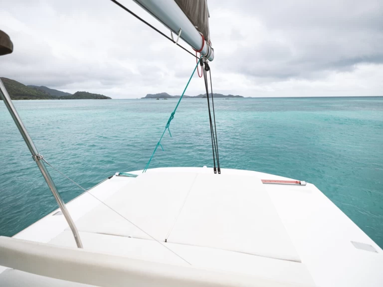 Katamaran do wynajmu w Eden Island w najlepszej cenie