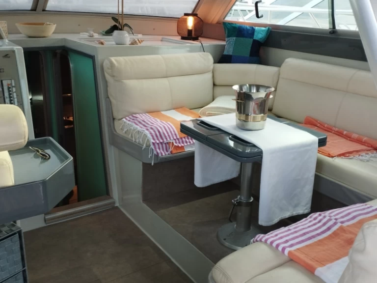 Wynajmij Ferretti 34 w Cannes