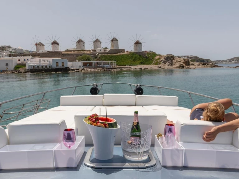 Wynajem łodzi Cranchi Mediterranee 44 w Ornós na SamBoat 