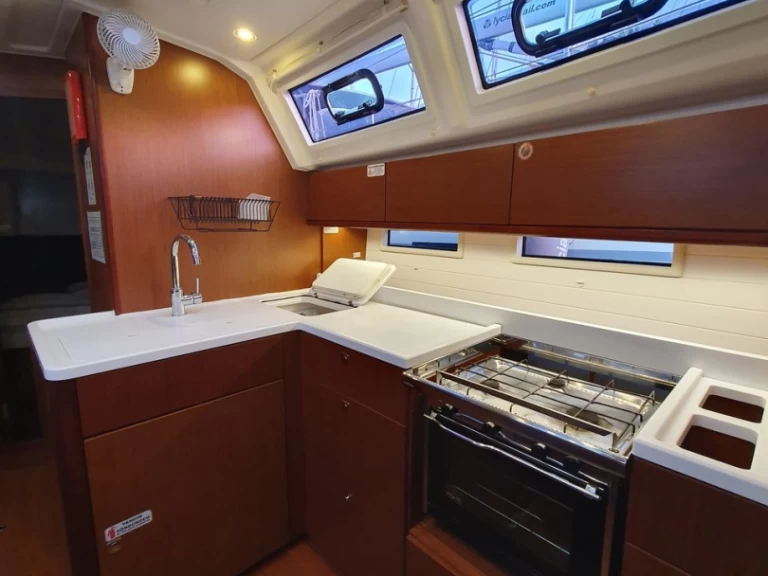 Wynajmij Żaglowiec z lub bez skippera Bavaria w Fethiye