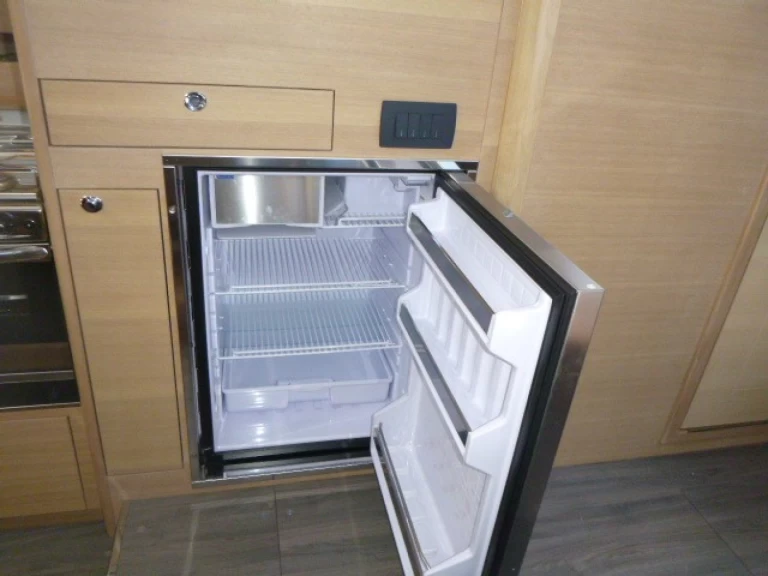 Żaglowiec do wynajmu w Trogir w najlepszej cenie