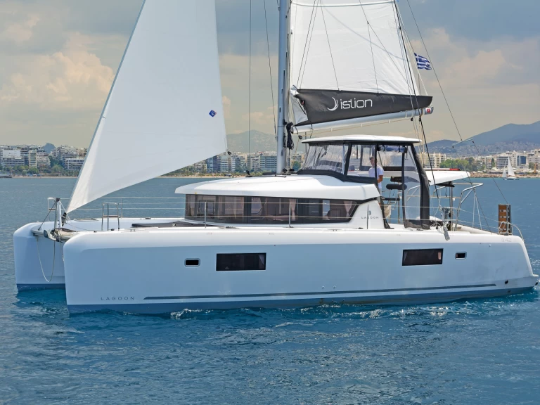 Wynajem łodzi Lagoon Lagoon 42 w Lavrio na SamBoat 