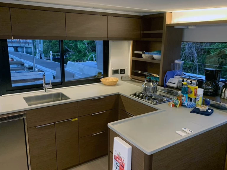 Wynajem Katamaran w Eden Island - Lagoon Lagoon 46