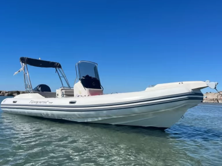 Capelli Tempest 700 luxe  między profesjonalistami a osobami prywatnymi w Lège-Cap-Ferret