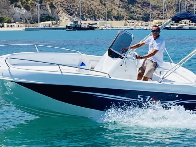 Wynajmij Trimarchi 57S w Castellammare del Golfo