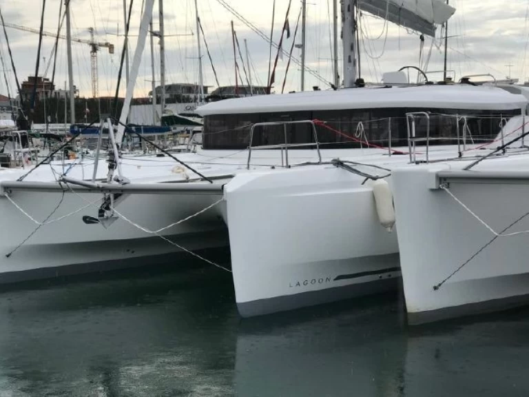 Wynajem łodzi Le Marin tanio Lagoon 46