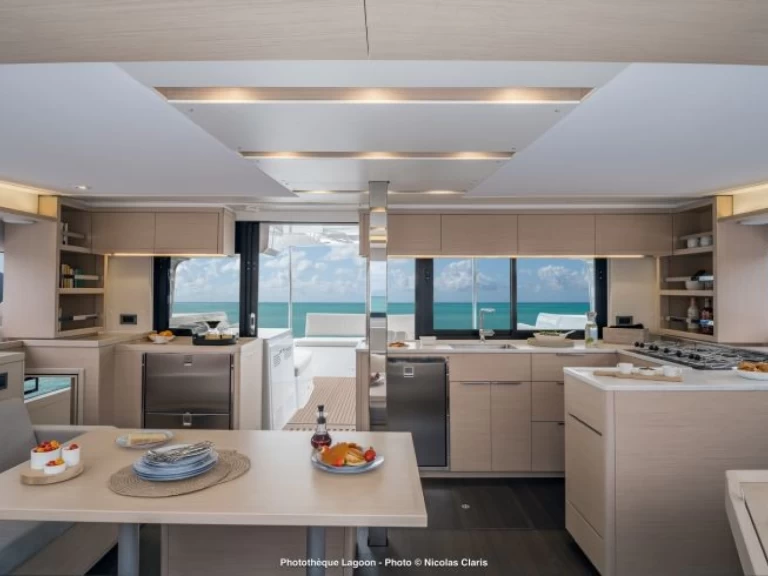 Wynajmij Katamaran z lub bez skippera Lagoon w Saint George's