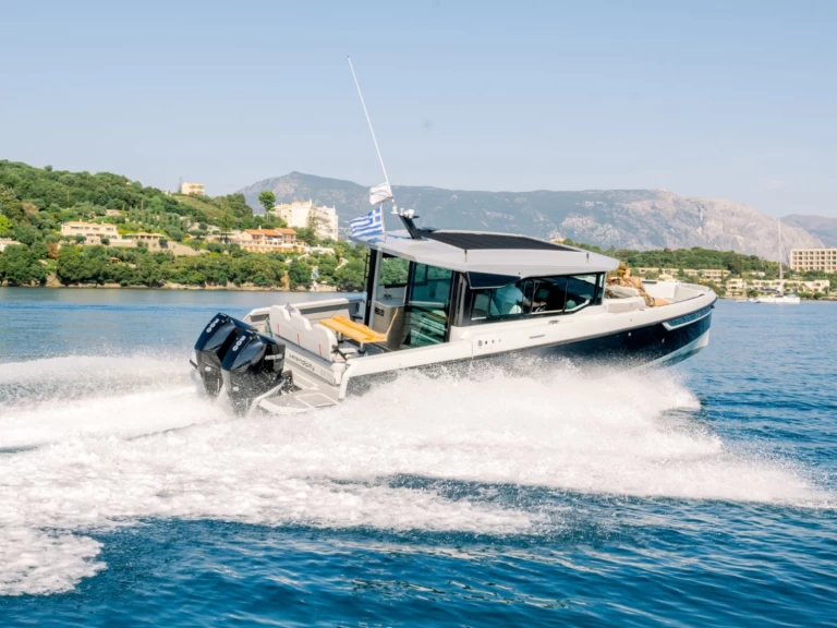 Wynajmij Motorówka z lub bez skippera Saxdor w Gouvia