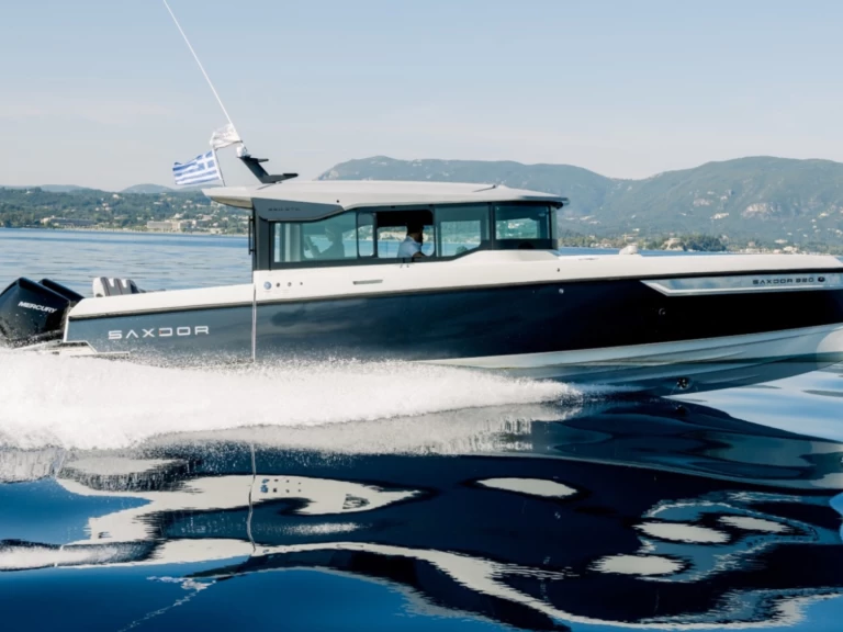 Wynajem Motorówka Saxdor z patentem 