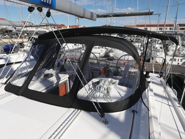 Wynajmij Bavaria Bavaria C42 w Pirovac