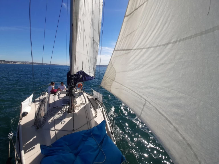 Wynajmij Bénéteau First 32 Bénéteau First 32 w Caxias