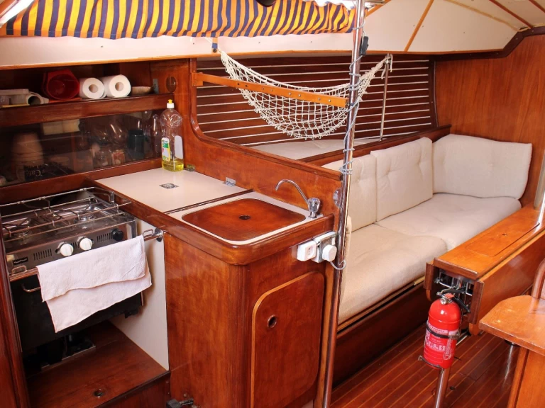 Wynajem łodzi Caxias tanio Bénéteau First 32