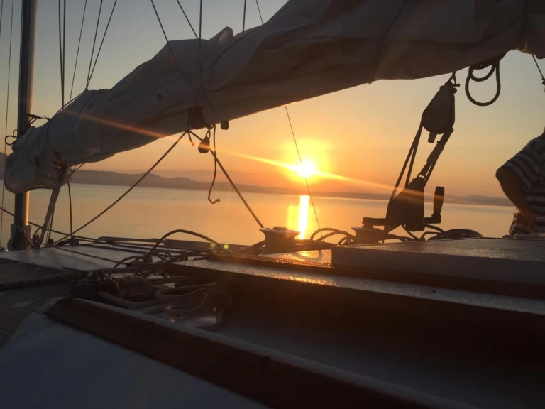 Cantieri Bove Bovecat 9.95 między profesjonalistami a osobami prywatnymi w Trevignano Romano