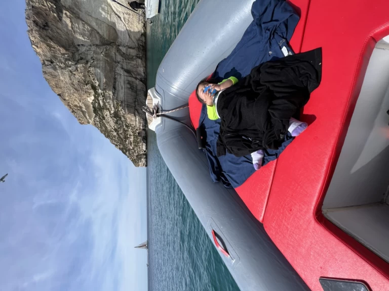 Wynajmij Lomac Lomac 800 IN w Cagliari