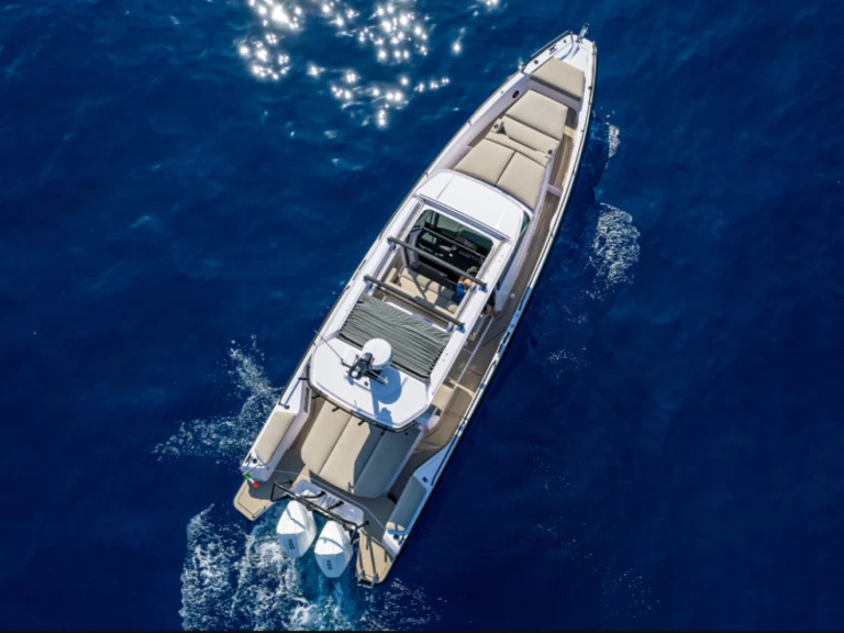 Wynajem łodzi Porto-Vecchio tanio Axopar 37 T-Top