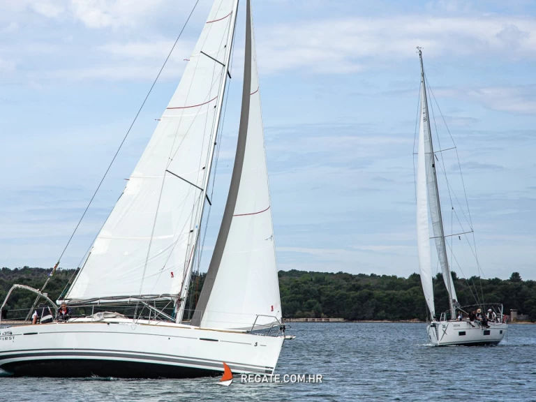 Wynajem w Pula- Bénéteau First 35 na SamBoat