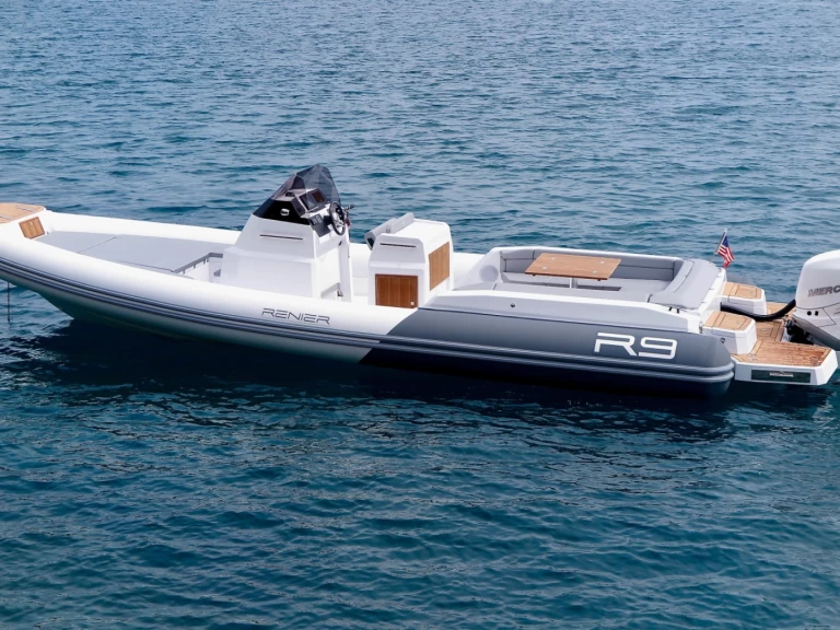 Wynajmij Łódż półsztywna z lub bez skippera Renier w Port du Lavandou