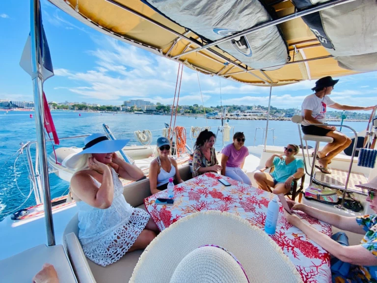 Katamaran do wynajmu w Monaco-Ville w najlepszej cenie