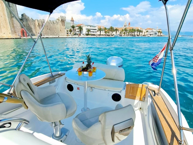 Wynajem Motorówka w Trogir - Sessa Marine Sessa Marine Key Largo 20