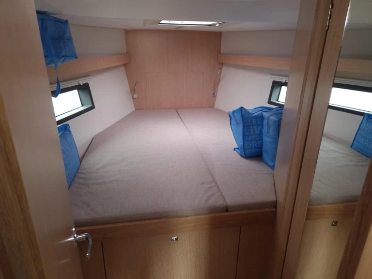 Wynajem łodzi Izola tanio Bavaria C42